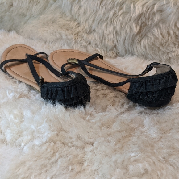 Ruffle Heel Sandals - Picture 3 of 3